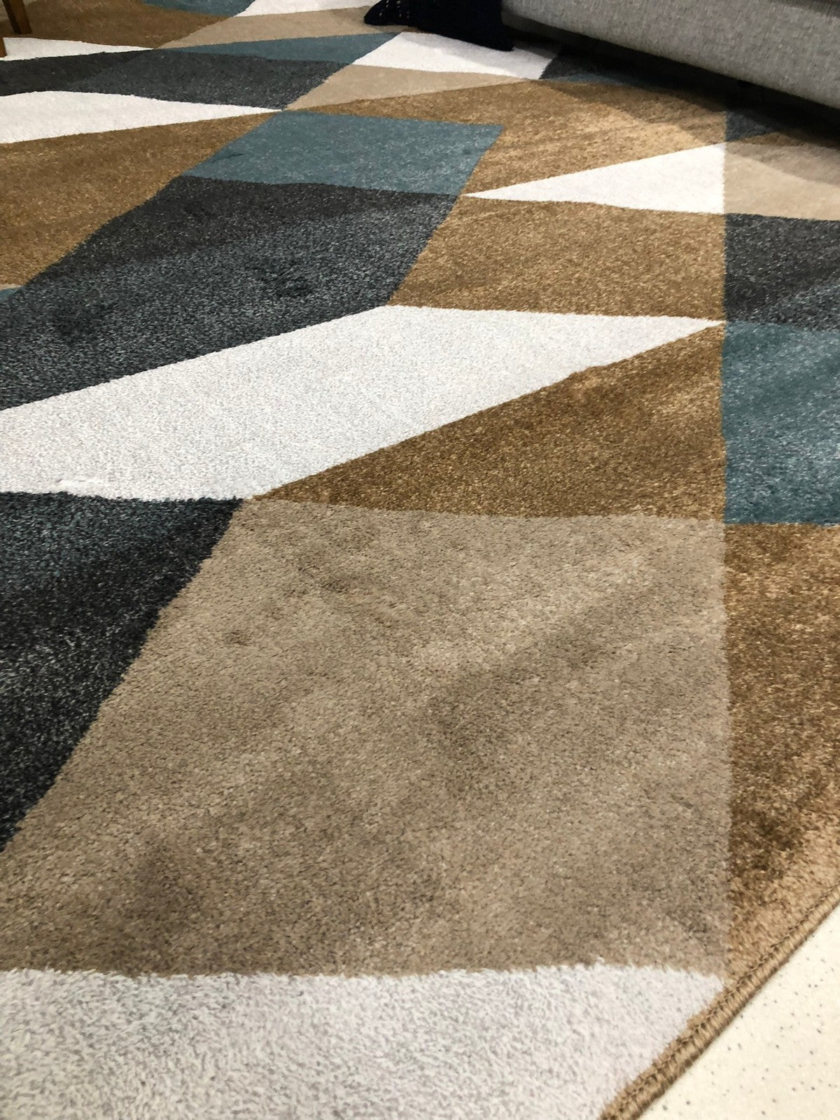 Tapete Classic Maiorca Caramelo e Azul J. Serrano Macio